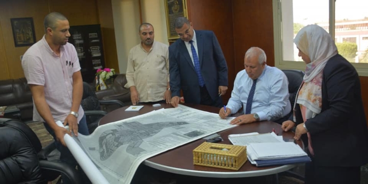 محافظ الوادي الجديد يعتمد المخطط التفصيلي لـ مدينة الفرافرة