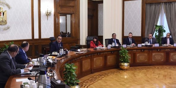 رئيس الوزراء يعقد اجتماعاً لبحث سبل تحفيز استثمارات المصريين في الخارج 1