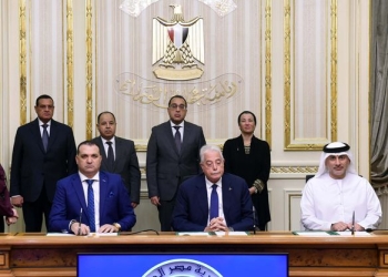 رئيس الوزراء يشهد مراسم توقيع بروتوكول تنفيذ خدمات الجمع ونظافة الشوارع بـ مدينة شرم الشيخ 4