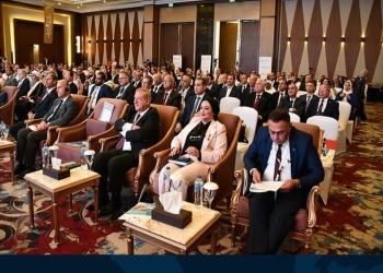 بالصور.. محافظ جنوب سيناء يشهد جلسة افتتاح المؤتمر العربي للتقاعد والتأمينات