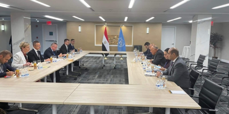 وزير الخارجية يلتقي نظيره المجري علي هامش أعمال الجمعية العامة للأمم المتحدة 1
