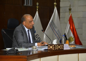 المهندس محمود عصمت، وزير قطاع الأعمال العام