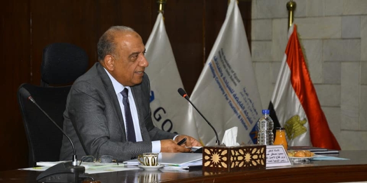 المهندس محمود عصمت، وزير قطاع الأعمال العام