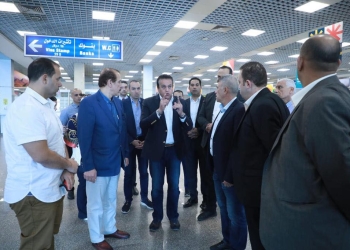 موجهًا بـ زيادة البوابات الحرارية.. عبدالغفار يتفقد الحجر الصحي بـ مطار شرم الشيخ