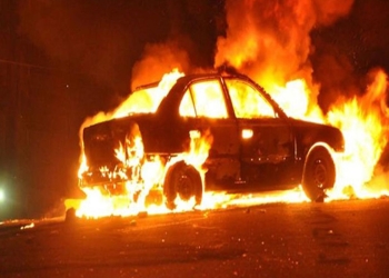 السيطرة على حريق سيارة ملاكي بمدينة 6 أكتوبر فى الجيزة 7