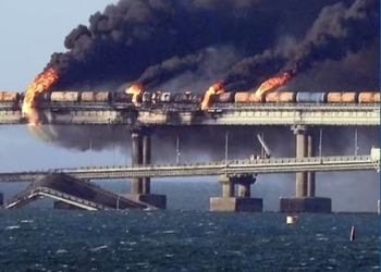 بوتين يفوّض "الفيدرالي الروسي" بتشديد حماية جسر القرم وخطوط الكهرباء وأنابيب الغاز 4