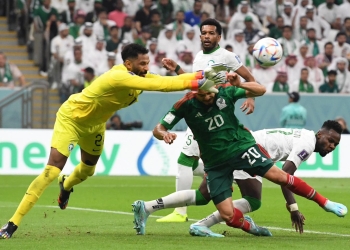 التعادل السلبي يخيم على الشوط الأول بين السعودية والمكسيك 7