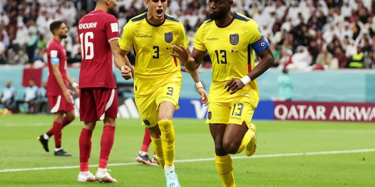 الإكوادور يضرب قطر بـ ثنائية في افتتاح كأس العالم 1