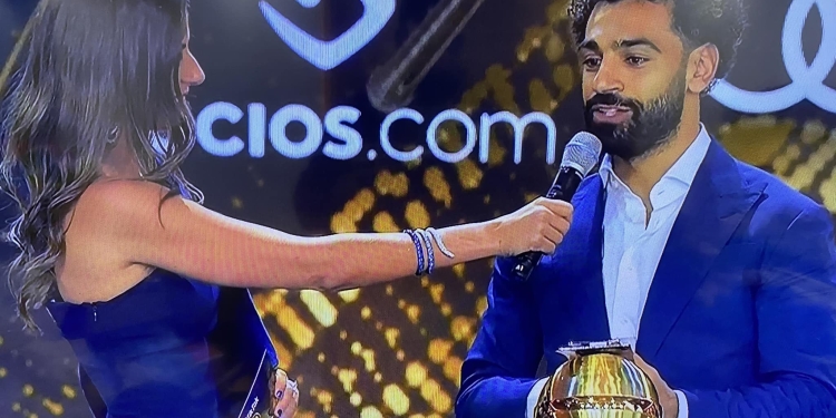 عاجل | محمد صلاح يحصد جائزة جلوب سوكر كـ أفضل لاعب في العالم 1