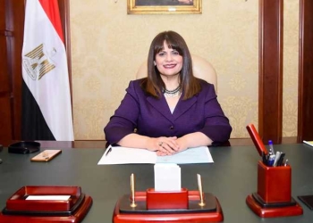 وزيرة الهجرة: هناك منصة إلكترونية للمصريين بالخارج يتم التسجيل عليها لإستيراد السيارات 3