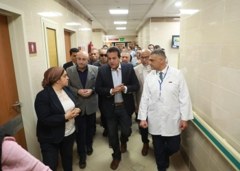 وزير الصحة يوجه بفتح تحقيق في مطالبة المرضى بشراء المستلزمات الطبية بـ مستشفى اهناسيا 2
