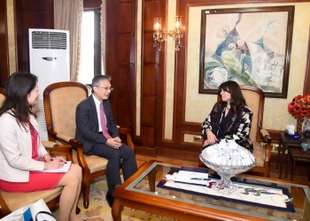 وزيرة الهجرة تستقبل سفير اليابان لدى مصر لبحث ملفات التعاون المشترك