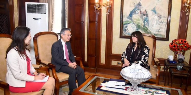 وزيرة الهجرة تستقبل سفير اليابان لدى مصر لبحث ملفات التعاون المشترك