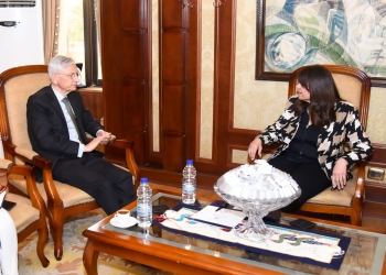 وزيرة الهجرة لـ سفير فرنسا: مصر تبذل مجهود كبير لمواجهة الهجرة غير الشرعية