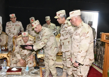 الفريق أسامة عسكر يشهد المرحلة الرئيسية لمشروع «إعصار 65» بالجيش الثالث الميداني