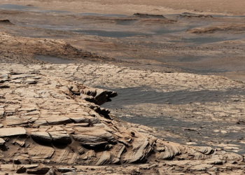 اكتشاف آثار قديمة لمحيط فوق سطح المريخ 1