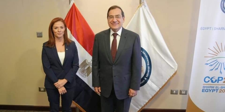 وزير البترول يلتقي مع وزيرة الطاقة في مالطا 1