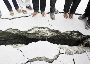 زلزال إندونيسيا: إنقاذ طفل يبلغ من العمر 5 سنوات من تحت الأنقاض