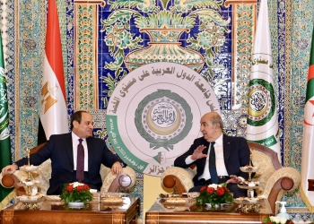 الرئيس السيسي يلتقي نظيره الجزائري