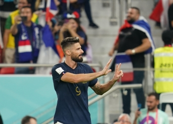 جيرو يقود هجوم فرنسا أمام الأرجنتين في نهائي كأس العالم  3