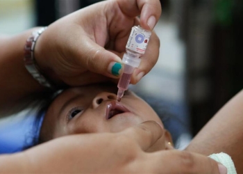 قبل ما تطعم ابنك.. 6 فئات ممنوعة من تطعيم شلل الأطفال
