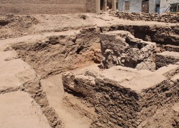 الآثار تعلن عن البدء في الكشف عن أجزاء معبد خنوم بـ إسنا 1
