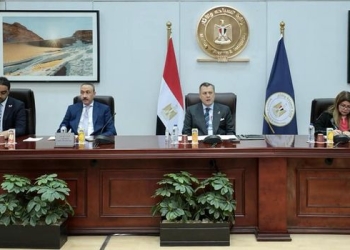 وزير السياحة يجتمع مع ممثلي اللجنة النقابية للعاملين بالهيئة المصرية العامة للتنشيط السياحي 1