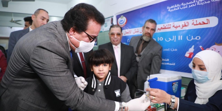 «طعم أبنك ببلاش».. وزير الصحة: تطعيم 16 مليون طفل على أرض مصر