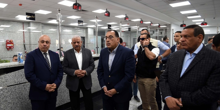 مدبولي يشهد افتتاح المبنى الجديد لديوان عام محافظة السويس
