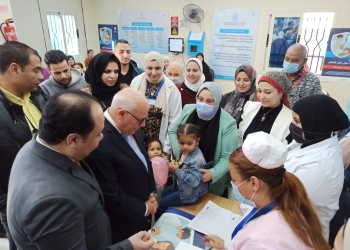«هنطعم أكتر 101ألف طفل».. محافظ بورسعيد يدشن حملة التطعيم ضد شلل الأطفال