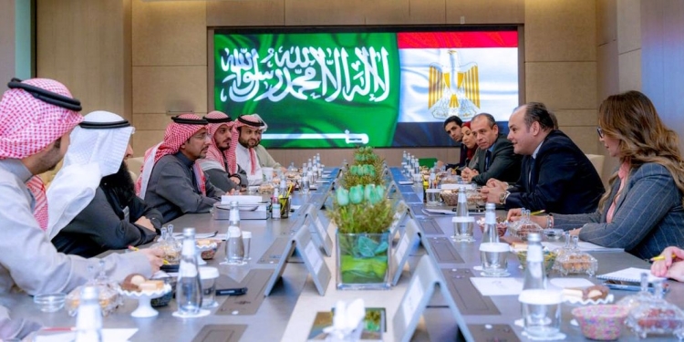 وزير التجارة: السعودية ثاني أكبر مستثمر بالسوق المصري بإجمالي 6.12 مليار دولار
