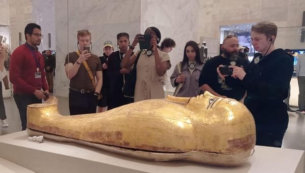 فريق ديزني أون آيس يزور المتحف القومي للحضارة المصرية 1