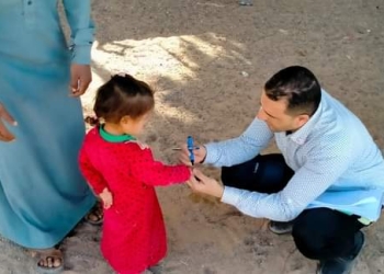 بالصور.. وكيل الوزارة يتفقد سير عمل الحملة القومية للتطعيم ضد شلل الاطفال بـ جنوب سيناء 1