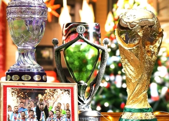 بـ«كأس العالم»| الأرجنتين تحتفل بـ«الكريسماس»: شكرًا بابا ليونيل (فيديو) 1