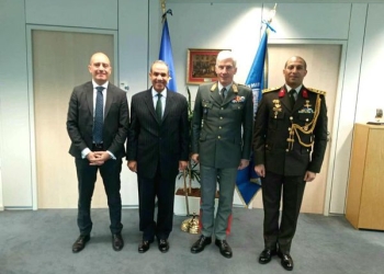 سفير مصر في بروكسل يبحث سبل تعزيز التعاون في المجالات الدفاعية مع الاتحاد الأوروبي 8
