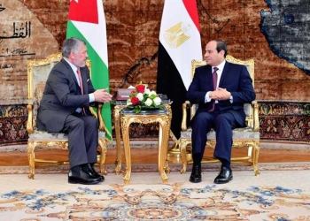الرئيس السيسي يلتقي ملك الأردن على هامش مؤتمر بغداد 3