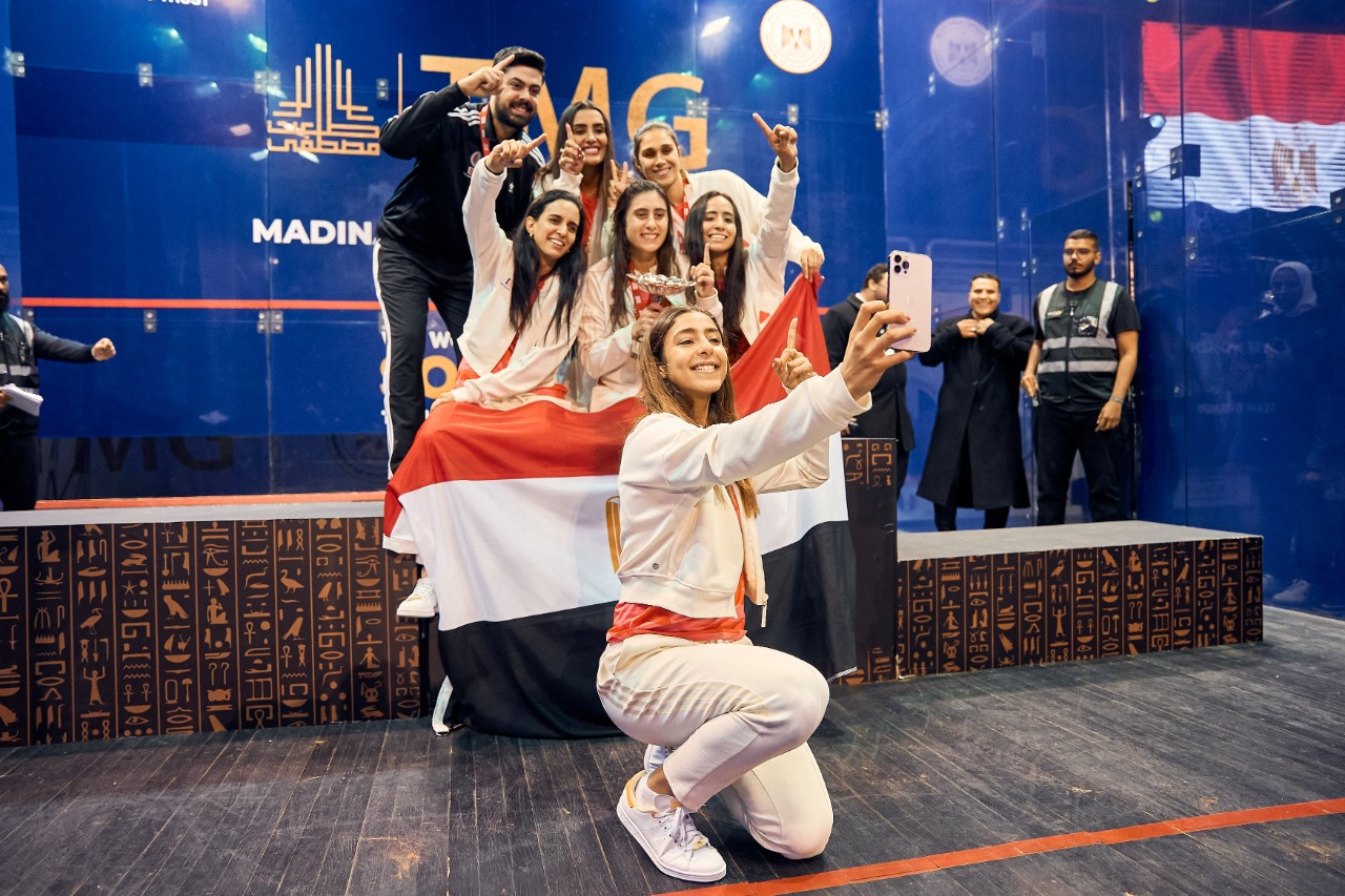 منتخب سيدات مصر لـ الاسكواش يتوج بكأس العالم.. ومدينتي تنجح في استضافة ثاني بطولة عالمية خلال شهر 5