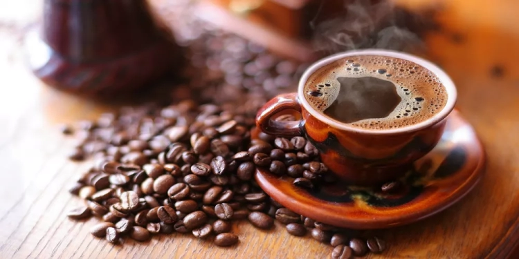 القهوة مفيدة لصحتك.. تطيل العمر وتقلل خطر الإصابة بالسكرى وتعزز صحة القلب