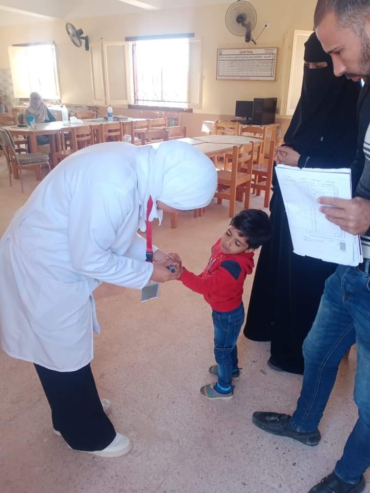 بالصور.. فعاليات اليوم الرابع .. تطعيم 98 % من الاطفال المستهدفين خلال الحملة القومية للتطعيم بجنوب سيناء 3