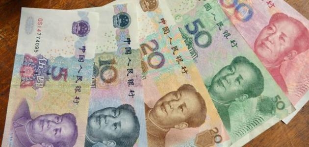 أستاذة اقتصاد: العملة الصينية لا يتخطى تداولها 2.7% عالميًا رغم اقتصادها الضخم 1