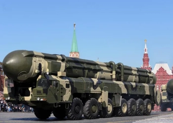 باحث في العلاقات الدولية: أوروبا تحتاج إلى تنسيق لمواجهة التهديدات النووية الروسية 1