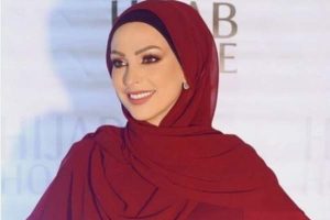 أمل حجازي تتصدر الترند بخلعها الحجاب.. ما القصة؟ 1