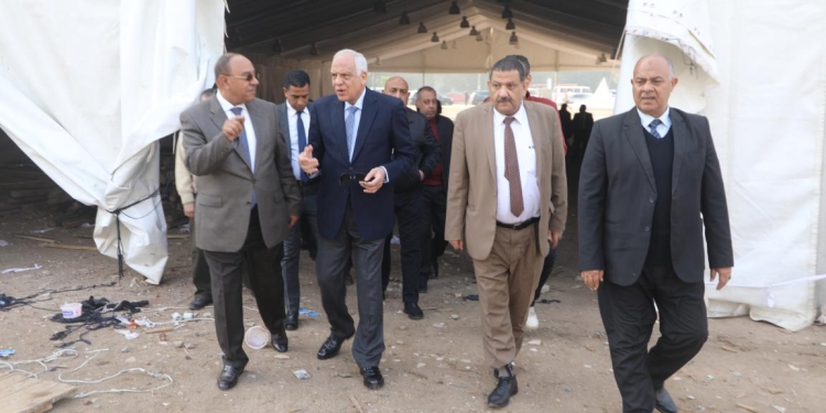 محافظ الجيزة يتابع تجهيزات افتتاح معرض اهلا رمضان بفيصل