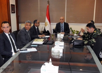 وزير الإسكان يتابع موقف منظومة الصرف الصحي بـ الإسكندرية