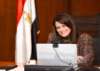 وزيرة الهجرة تستجيب لاستغاثة إحدى المصريات بتركيا.. وتؤكد: تواصلنا لنقلها بعيدًا عن الخطر