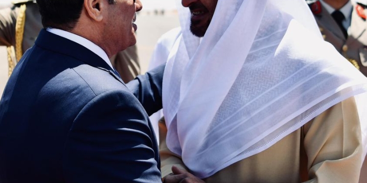 السيسي يصل لـ الإمارات للمشاركة في قمة أبو ظبي