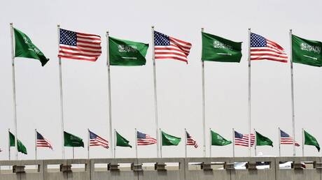 "وول ستريت جورنال": إيران تقرب السعودية من أمريكا  1