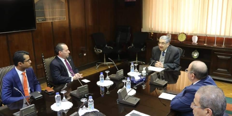وزير الكهرباء يلتقى بالقائم بأعمال سفير امريكا لدى مصر لبحث سبل التعاون 1