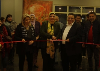 المخرج خالد جلال يفتتح معرض " هي" بمركز الهناجر للفنون 1