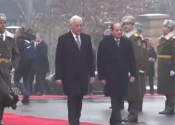 مراسم استقبال الرئيس السيسي في القصر الرئاسي بأرمينيا